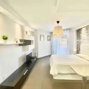https://nice-studio.tenerifehoteles.net